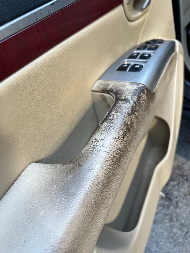 Poignée de Porte Cuir Avant